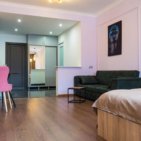 טביליסי Iren River Side Apartments מראה חיצוני תמונה