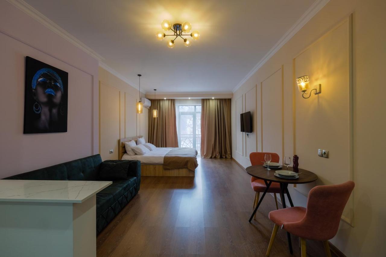 טביליסי Iren River Side Apartments מראה חיצוני תמונה