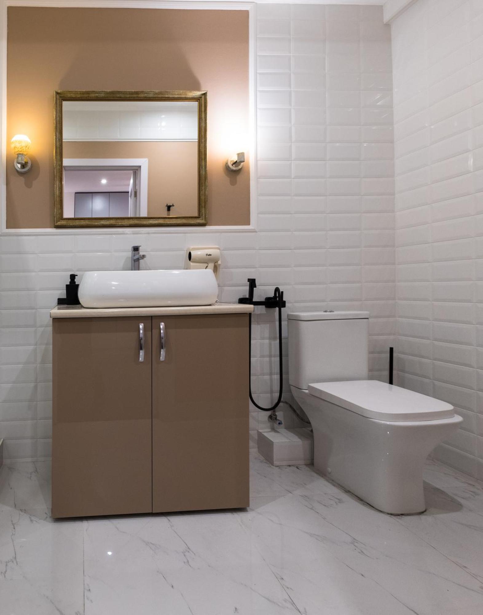 טביליסי Iren River Side Apartments מראה חיצוני תמונה
