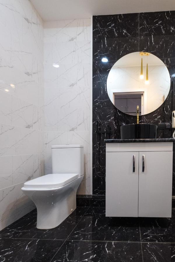 טביליסי Iren River Side Apartments מראה חיצוני תמונה